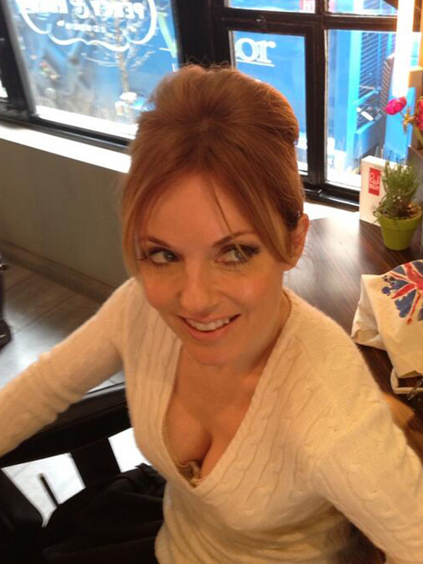 geri-halliwell-gives-a-cleavy-look-for-twitter.jpg