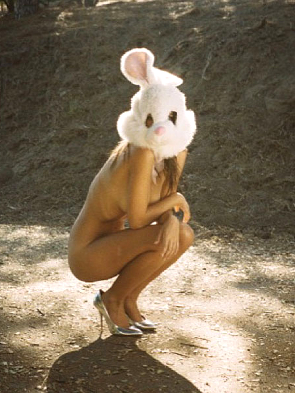 emily-ratakowski-as-a-nekkid-bunny-twitpic.jpg